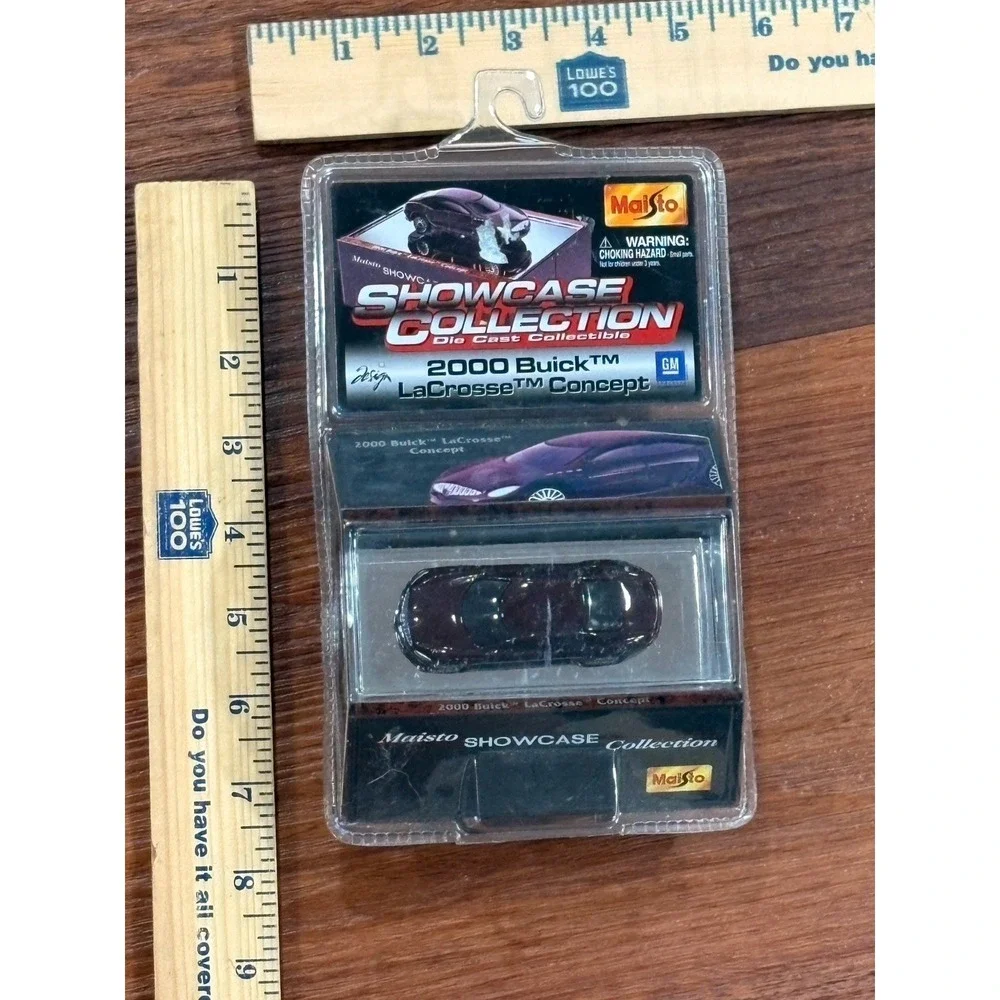Miasto 2000 Buick LaCrosse Concept Collectible 1/64 Scale Diecast Model New